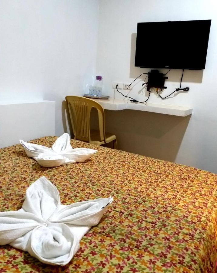 Sola Eleganza Apartelle Quezon City Ngoại thất bức ảnh