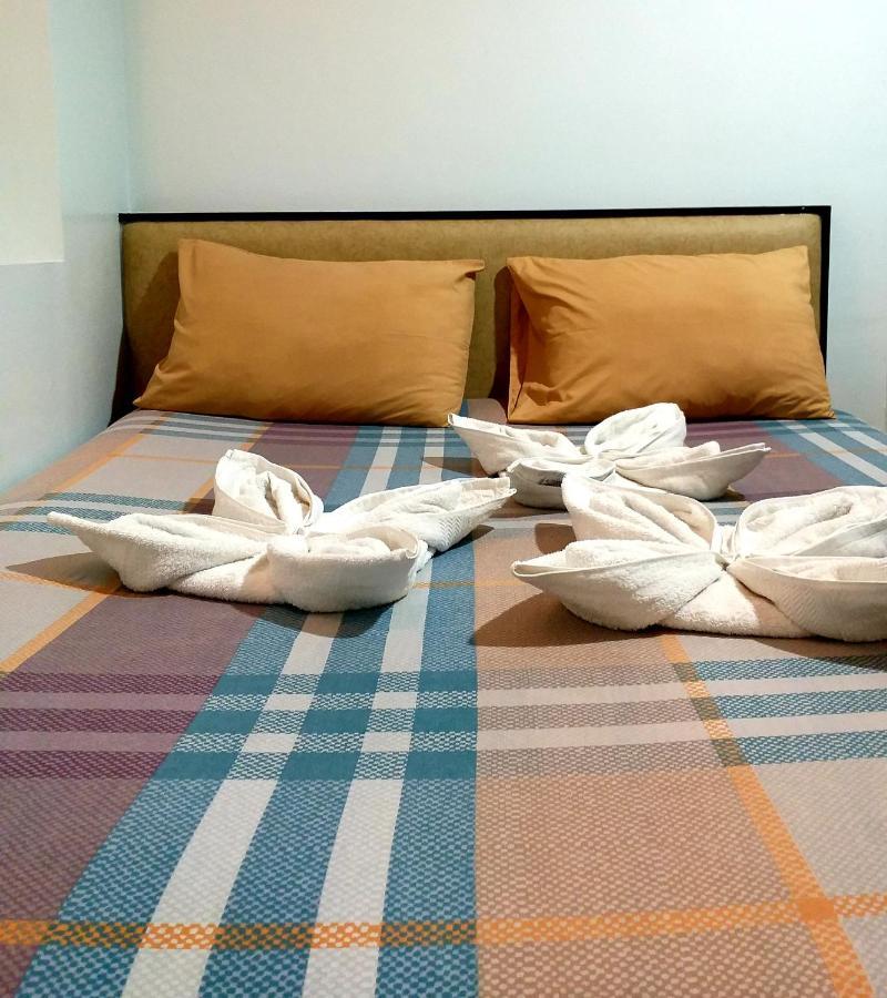 Sola Eleganza Apartelle Quezon City Ngoại thất bức ảnh