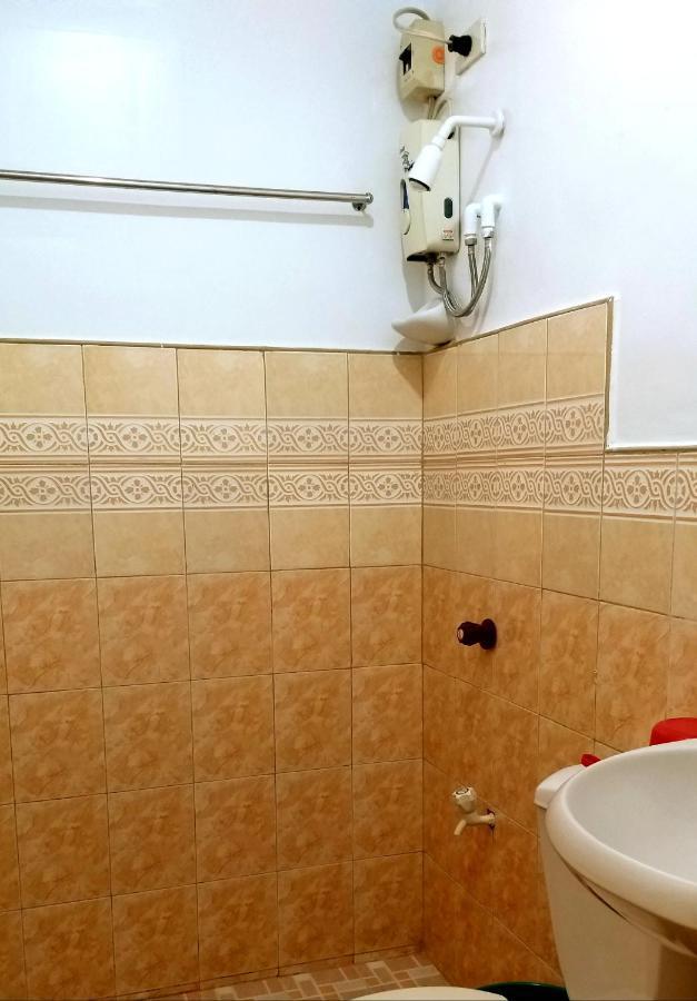 Sola Eleganza Apartelle Quezon City Ngoại thất bức ảnh