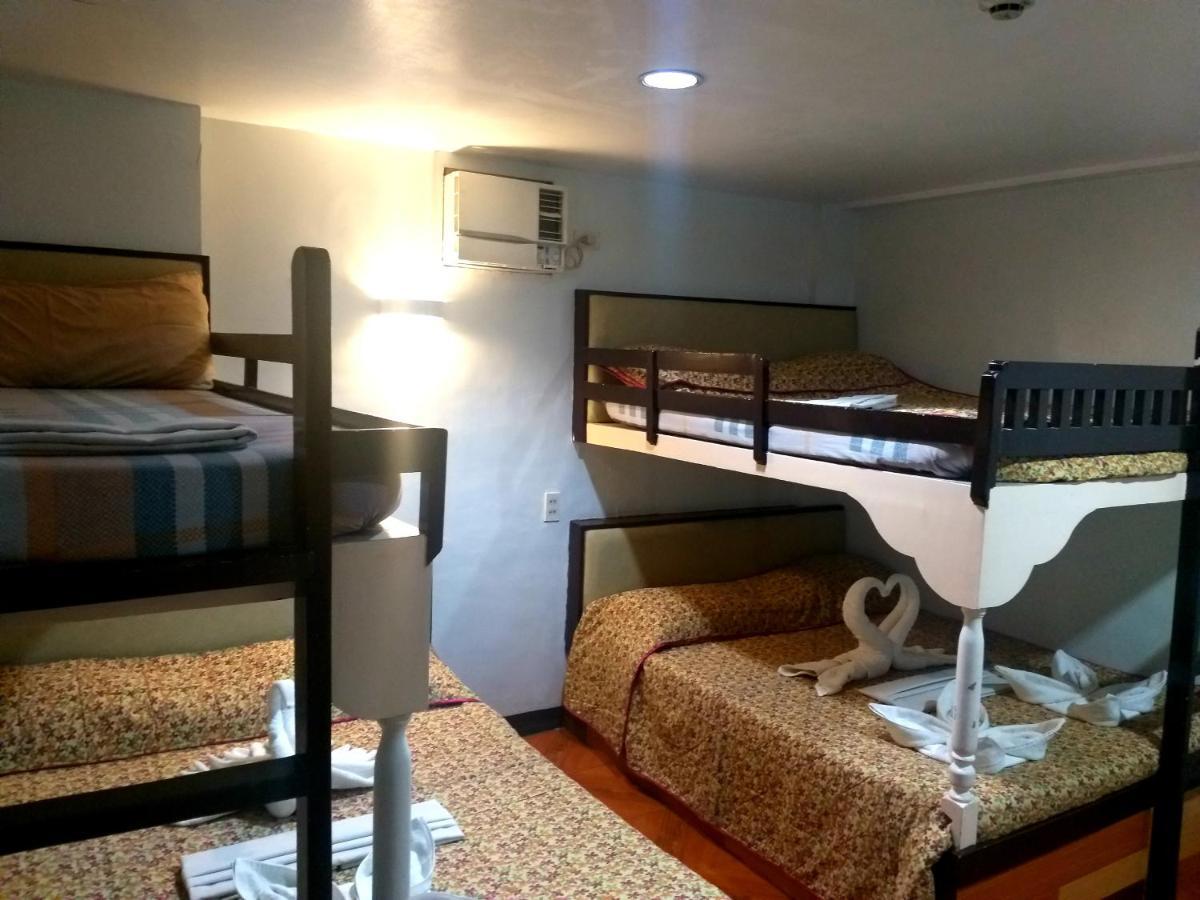 Sola Eleganza Apartelle Quezon City Ngoại thất bức ảnh